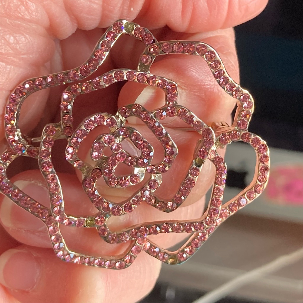 SOLD--Women's rhinestone Rose Brooch Pink - Picture 3 of 8